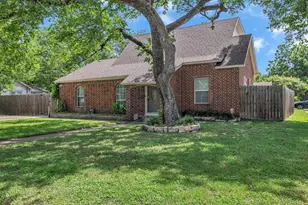 401 Magnolia St, Arlington, TX 76012 - Photo 3