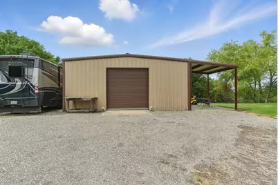 565 Ridgeway Drive, Bluff Dale, TX 76433 - Photo 3