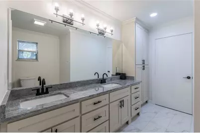 3401 Oakridge Lane, Waco, TX 76708 - Photo 17
