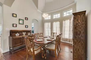 13921 Blue Bell Dr, Little Elm, TX 75068 - Photo 9