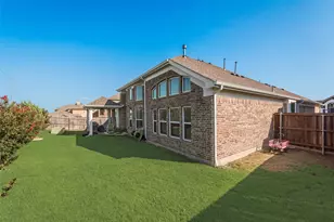 13921 Blue Bell Dr, Little Elm, TX 75068 - Photo 21