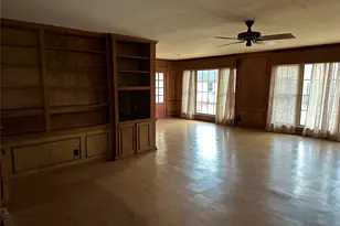 509 E Main St, Mexia, TX 76667 - Photo 17