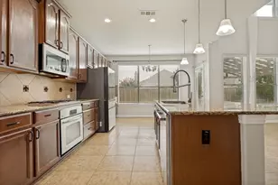 403 Sodbury Ct, Roanoke, TX 76262 - Photo 9