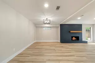 809 Havenwood Ln S, Fort Worth, TX 76112 - Photo 17