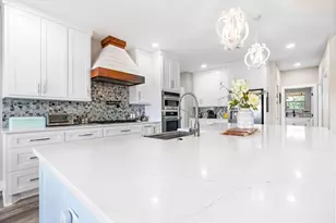 633 N Stovall Dr, Robinson, TX 76706 - Photo 11