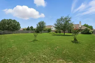 13272 Blue Jean Dr, Fort Worth, TX 76052 - Photo 35