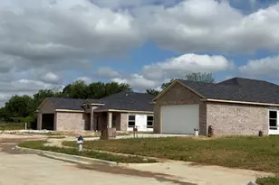 10153 Budtime Ln, Dallas, TX 75217 - Photo 1