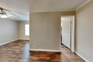 1414 Record Crossing Rd, Dallas, TX 75235 - Photo 7