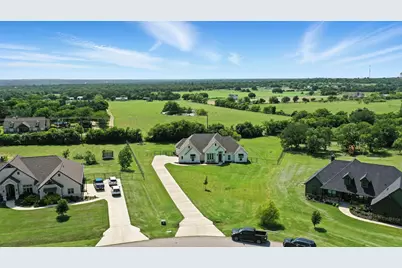 363 Red Bird Drive, Springtown, TX 76082 - Photo 5