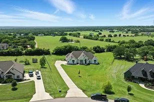 363 Red Bird Dr, Springtown, TX 76082 - Photo 5