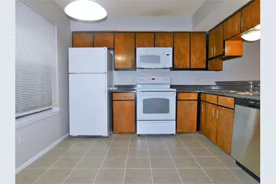 1131 Dallas Drive, Denton, TX 76205 - Photo 7