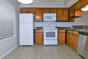 1131 Dallas Dr, Denton, TX 76205 - Photo 7