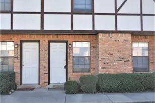 1131 Dallas Dr, Denton, TX 76205 - Photo 1