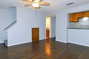 1131 Dallas Dr, Denton, TX 76205 - Photo 5