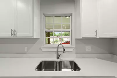 3624 Baylor Street, Fort Worth, TX 76119 - Photo 11