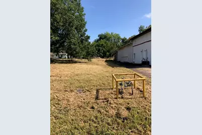 812 W 7th Street, Bonham, TX 75418 - Photo 15