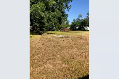 812 W 7th Street, Bonham, TX 75418 - Photo 17