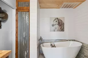 147 Fox Run Rd, Bowie, TX 76230 - Photo 17