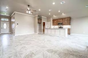 2600 Creek Dr, Granbury, TX 76048 - Photo 9