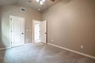 2600 Creek Dr, Granbury, TX 76048 - Photo 27