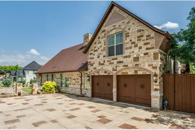 2104 Wellington Street, Greenville, TX 75401 - Photo 3