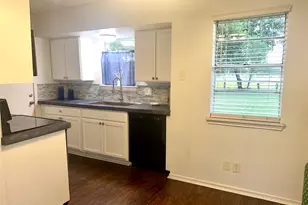 813 Rosewood Hills Dr, Garland, TX 75040 - Photo 5