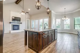 1312 Prestwick Ct, Granbury, TX 76048 - Photo 13