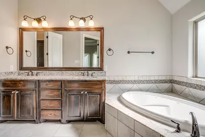 1312 Prestwick Court, Granbury, TX 76048 - Photo 27