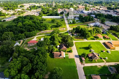 516 N Faulk Street, Athens, TX 75751 - Photo 3