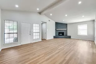 2126 Pueblo Dr, Carrollton, TX 75006 - Photo 3