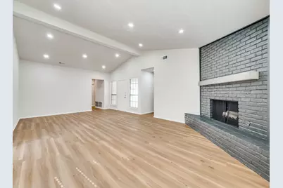 2126 Pueblo Drive, Carrollton, TX 75006 - Photo 5