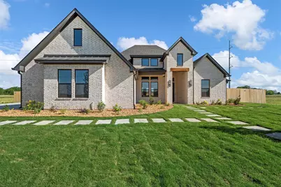 213 Amistad, McGregor, TX 76657 - Photo 1