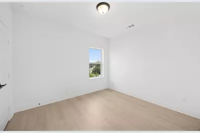 9310 Celestine Avenue, Dallas, TX 75243 - Photo 31