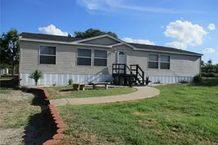 214 Co Rd 3432, Paradise, TX 76073 - Photo 1