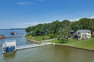 162 Aztec Dr, Mabank, TX 75156 - Photo 1