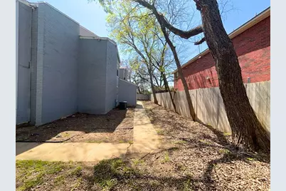 219 Fry Street #1, Denton, TX 76201 - Photo 17