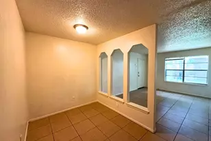 219 Fry St, Denton, TX 76201 - Photo 3
