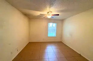 219 Fry St, Denton, TX 76201 - Photo 13