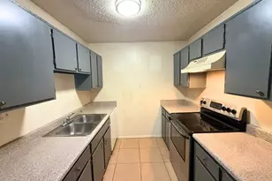 219 Fry St, Denton, TX 76201 - Photo 5
