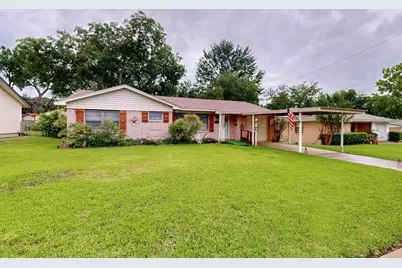 406 W Carolyn Drive, Garland, TX 75041 - Photo 1