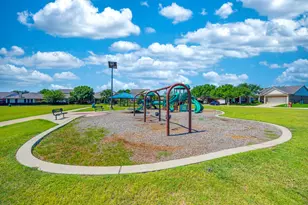 424 Baverton Ln, Fort Worth, TX 76052 - Photo 37