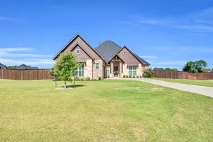1111 Hayfield Dr, Midlothian, TX 76065 - Photo 1
