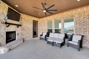 1111 Hayfield Dr, Midlothian, TX 76065 - Photo 5