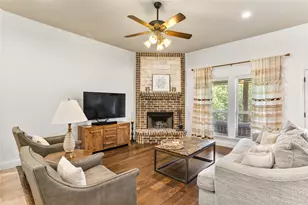 209 Churchill Ct, Weatherford, TX 76085 - Photo 5