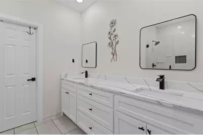 810 Mill Street, Gainesville, TX 76240 - Photo 13