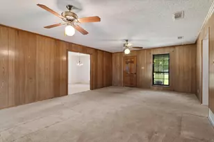 713 E Peel St, Pilot Point, TX 76258 - Photo 13