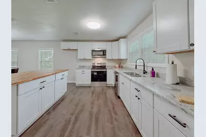 1605 N Beaton Street, Corsicana, TX 75110 - Photo 17