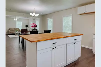 1605 N Beaton Street, Corsicana, TX 75110 - Photo 13