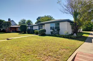 3700 Jeanette Dr, Fort Worth, TX 76109 - Photo 3