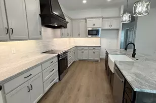 192 Lakeview Cir, Pilot Point, TX 76258 - Photo 7